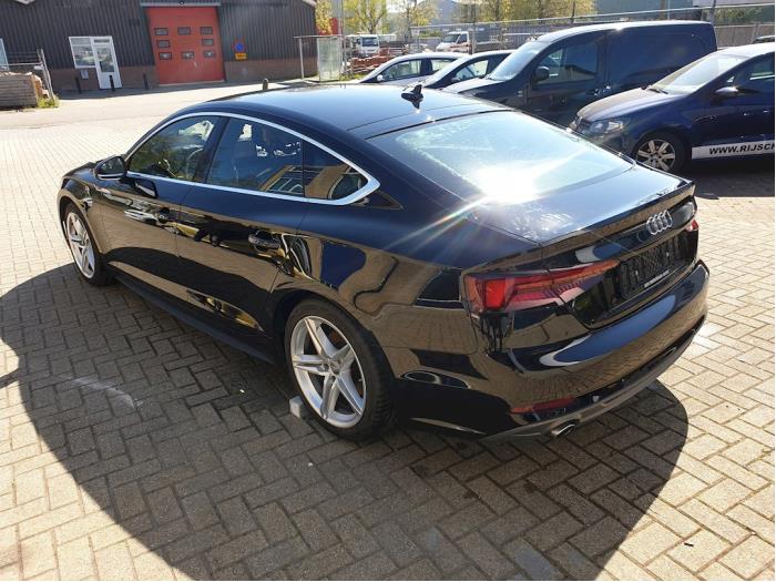 Audi A5 Sportback 2.0 TDI Ultra 16V Sloopvoertuig (2018, Zwart)