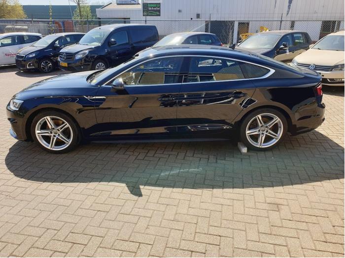 Audi A5 Sportback 2.0 TDI Ultra 16V Sloopvoertuig (2018, Zwart)