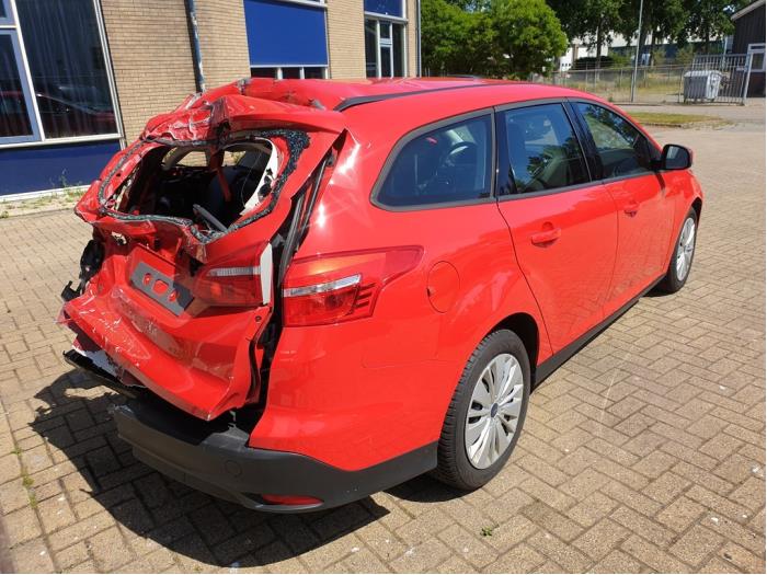 Ford Focus 3 Wagon 1.5 TDCi Sloopvoertuig (2017, Rood)