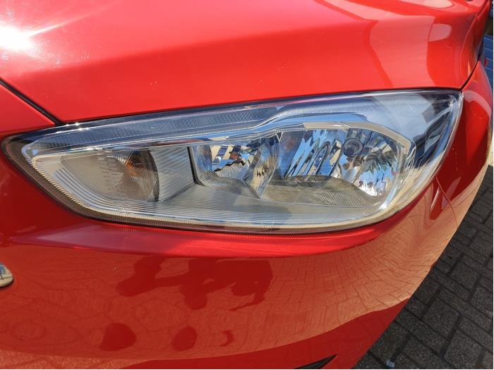 Ford Focus 3 Wagon 1.5 TDCi Sloopvoertuig (2017, Rood)