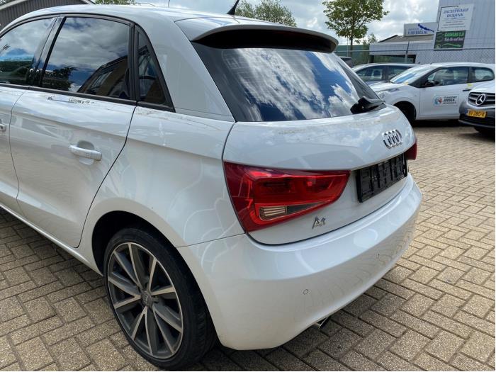 Audi A1 Sportback 1.6 TDI 16V Sloopvoertuig (2013, Wit)