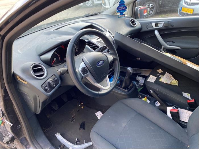 Ford Fiesta 6 1.6 TDCi 16V 95 Sloopvoertuig (2011, Zwart)