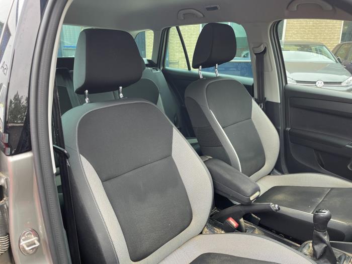 Skoda Fabia III Combi 1.2 TSI 16V Greentech Sloopvoertuig (2016, Beige)