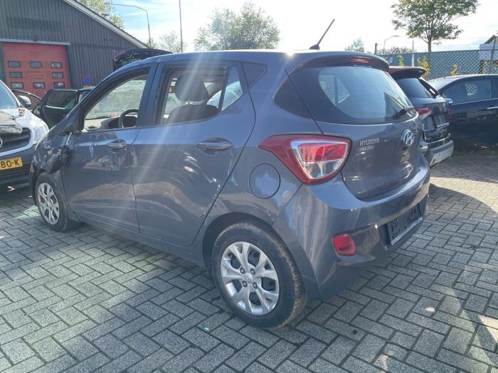 Hyundai i10 1.0 12V Sloopvoertuig (2016, Grijs)