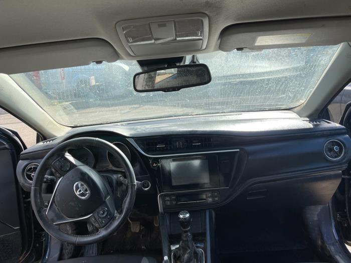 Toyota Auris 1.2 T 16V Sloopvoertuig (2018, Titanium)