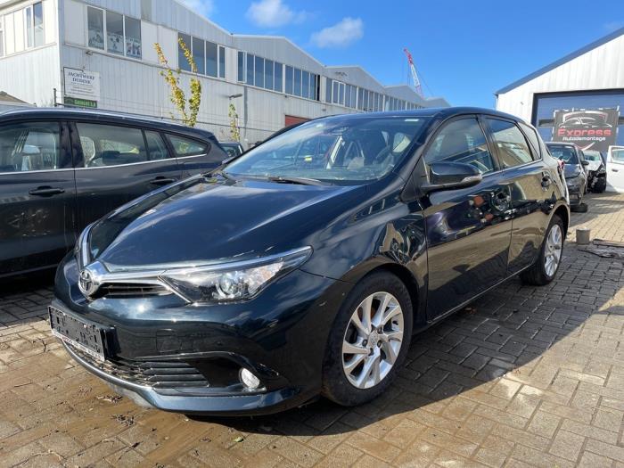 Toyota Auris 1.2 T 16V Sloopvoertuig (2018, Titanium)
