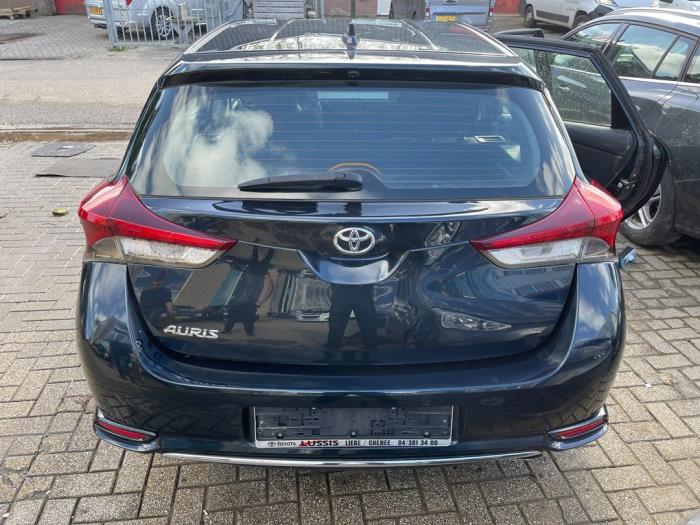 Toyota Auris 1.2 T 16V Sloopvoertuig (2018, Titanium)