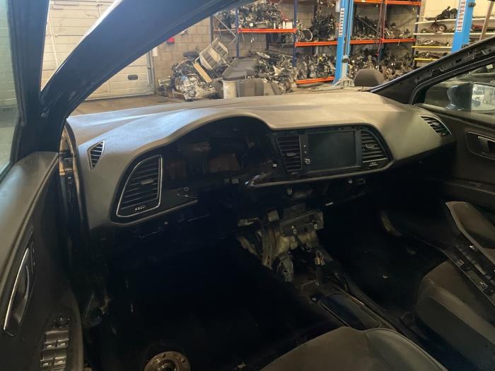 Seat Leon 1.4 TSI 16V Sloopvoertuig (2018, Zwart)