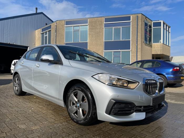 BMW 1 serie 118i 1.5 TwinPower 12V Sloopvoertuig (2020, Grijs)
