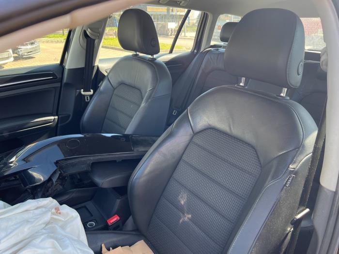 Volkswagen Golf VII Variant 1.6 TDI 16V Sloopvoertuig (2015, Zwart)