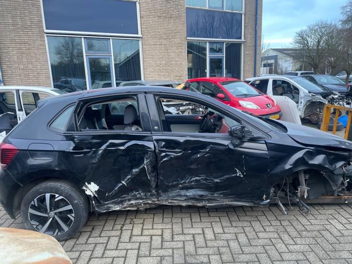 Volkswagen Polo VI 1.0 TSI 12V Sloopvoertuig (2018, Zwart)