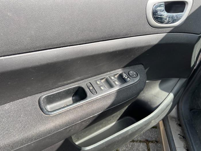 Peugeot 307 SW 1.6 16V Sloopvoertuig (2006, Grijs)