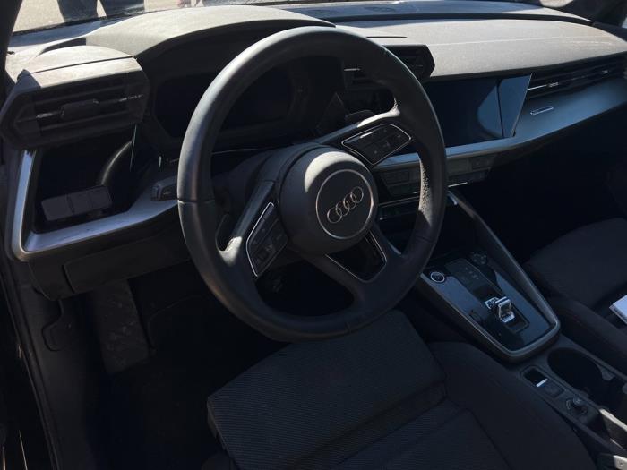 Audi A3 Sportback 1.4 45 TFSIe 16V Sloopvoertuig (2021, Zwart)