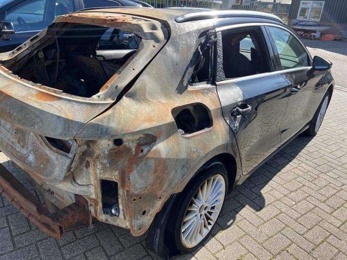 Audi A3 Sportback 1.4 45 TFSIe 16V Sloopvoertuig (2021, Zwart)