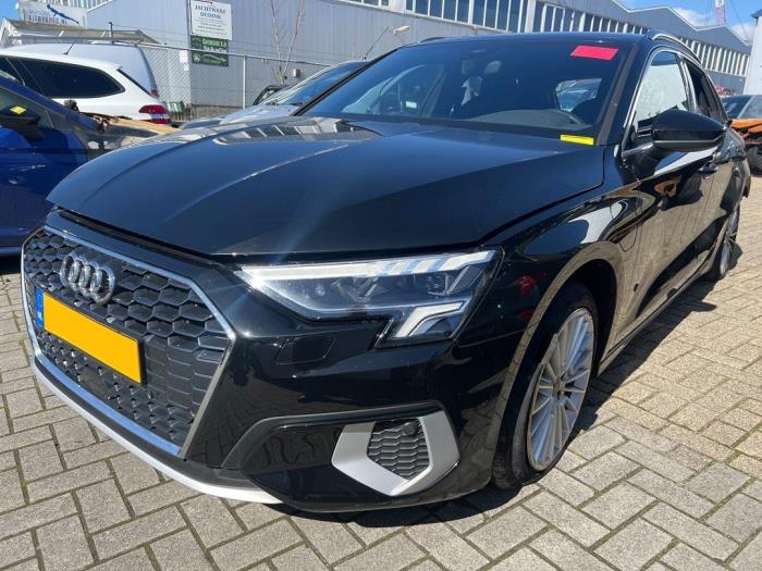 Audi A3 Sportback 1.4 45 TFSIe 16V Sloopvoertuig (2021, Zwart)
