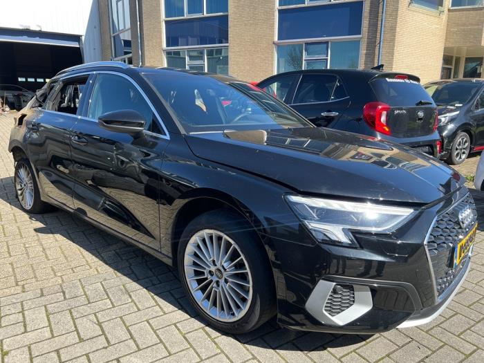 Audi A3 Sportback 1.4 45 TFSIe 16V Sloopvoertuig (2021, Zwart)
