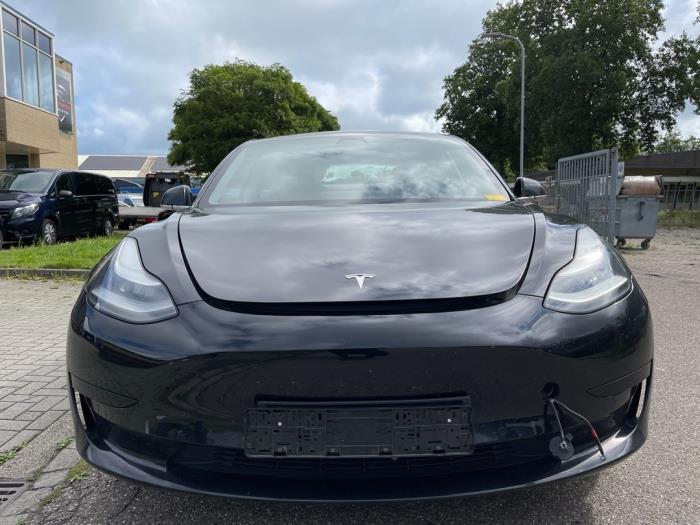 Tesla Model 3 Long Range AWD 75 kWh Sloopvoertuig (2019, Zwart)