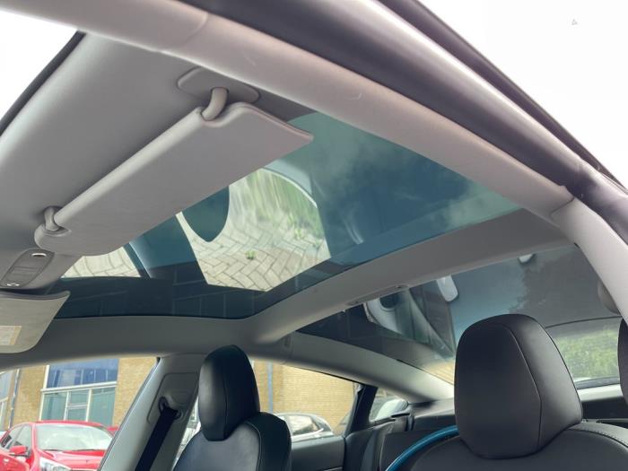 Tesla Model 3 Long Range AWD 75 kWh Sloopvoertuig (2019, Zwart)