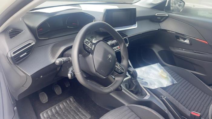 Peugeot 208 II 1.2 Vti 12V PureTech 75 Sloopvoertuig (2022, Wit)