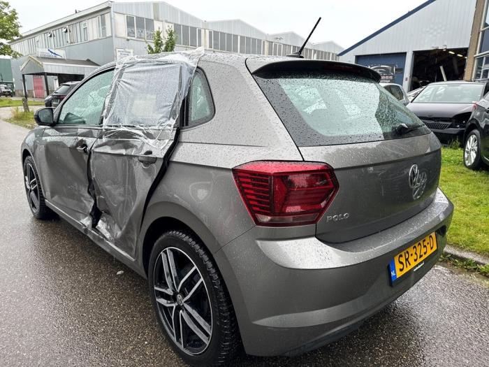Volkswagen Polo VI 1.0 TSI 12V Sloopvoertuig (2018, Grijs)