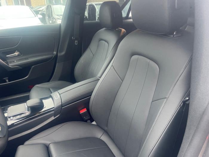 Mercedes CLA Shooting Brake 1.3 CLA-250 e Turbo 16V Sloopvoertuig (2023, Grijs)