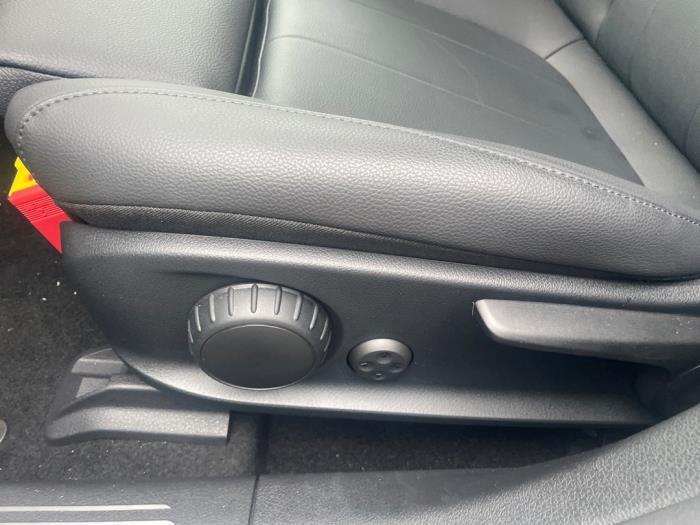 Mercedes CLA Shooting Brake 1.3 CLA-250 e Turbo 16V Sloopvoertuig (2023, Grijs)