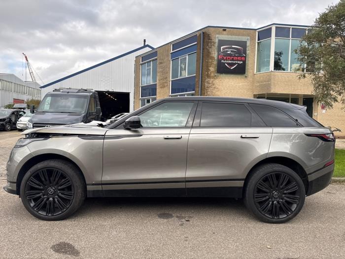 Landrover Range Rover Velar 2.0 D180 AWD Sloopvoertuig (2018, Grijs)