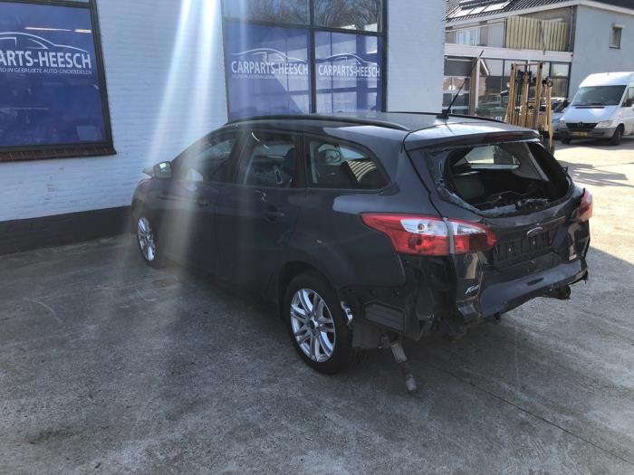 Ford Focus 3 Wagon 1.0 Ti-VCT EcoBoost 12V 125 Sloopvoertuig (2013, MIDNIGHT SKY)