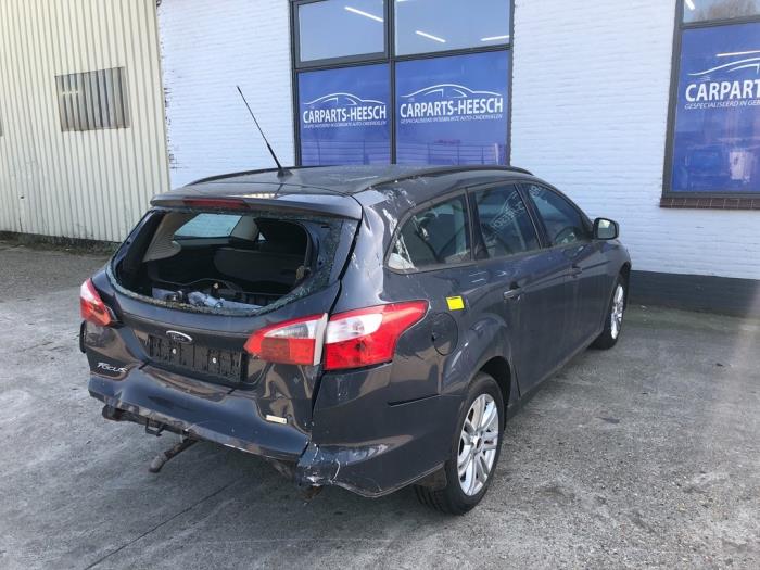 Ford Focus 3 Wagon 1.0 Ti-VCT EcoBoost 12V 125 Sloopvoertuig (2013, MIDNIGHT SKY)