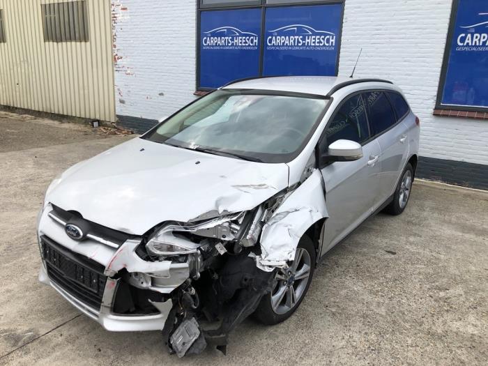 Ford Focus 3 Wagon 1.0 Ti-VCT EcoBoost 12V 125 Sloopvoertuig (2013, Grijs)