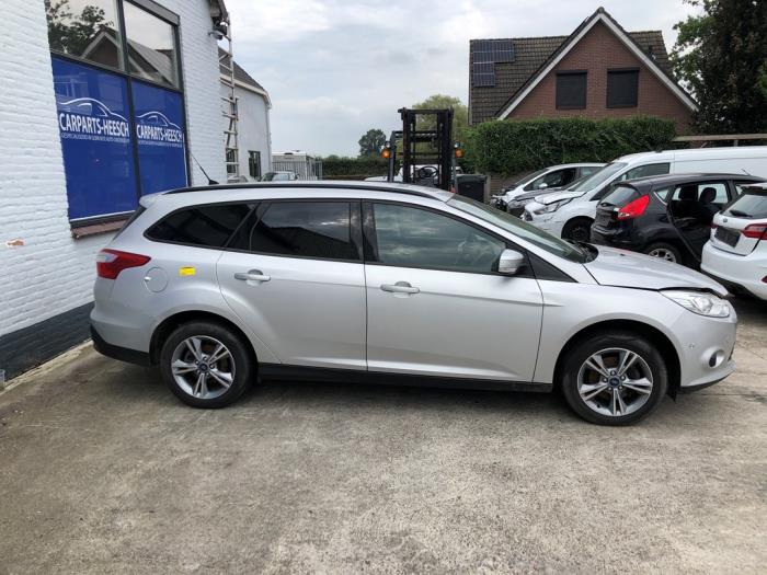 Ford Focus 3 Wagon 1.0 Ti-VCT EcoBoost 12V 125 Sloopvoertuig (2013, Grijs)