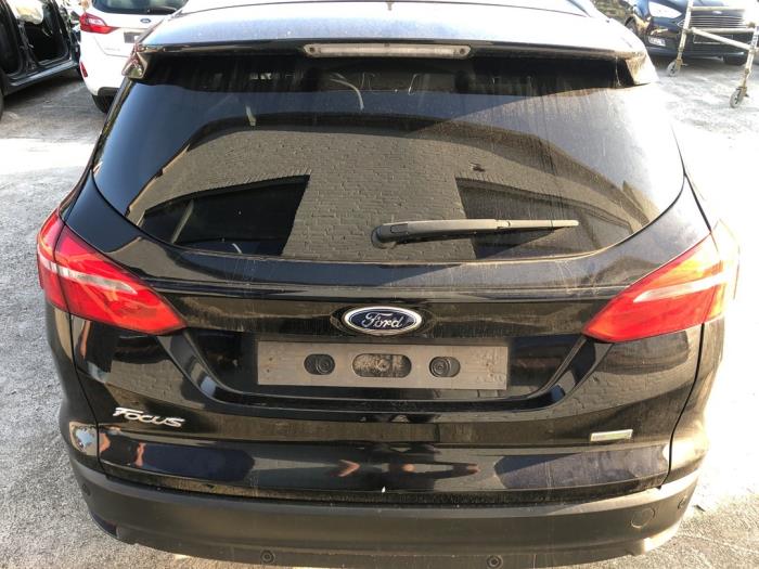 Ford Focus 3 Wagon 1.0 Ti-VCT EcoBoost 12V 125 Sloopvoertuig (2015, Metallic, Zwart)