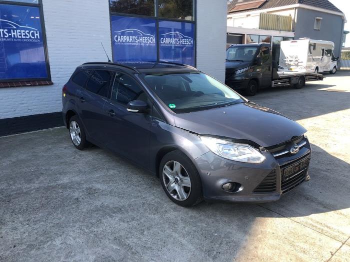 Ford Focus 3 Wagon 1.0 Ti-VCT EcoBoost 12V 125 Sloopvoertuig (2013, MIDNIGHT SKY)