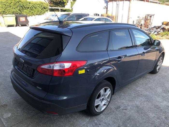 Ford Focus 3 Wagon 1.0 Ti-VCT EcoBoost 12V 125 Sloopvoertuig (2013, MIDNIGHT SKY)