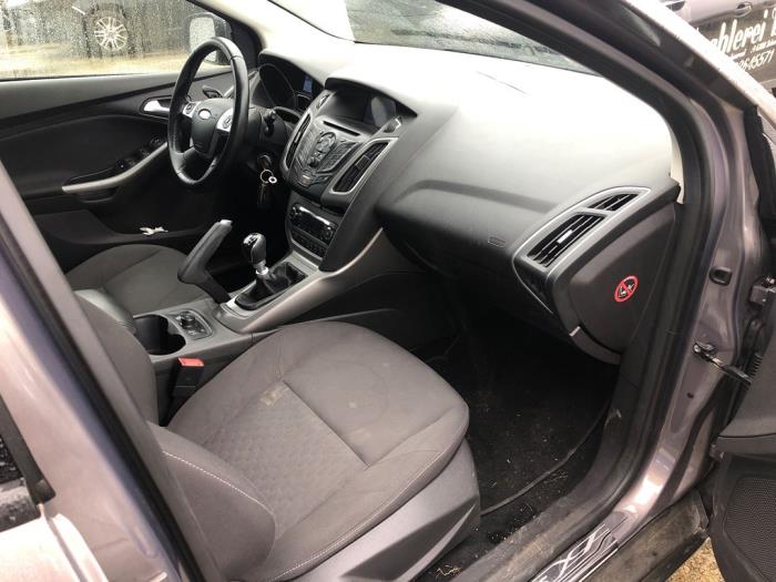 Ford Focus 3 1.6 EcoBoost 16V Sloopvoertuig (2014, LUNAR SKY)