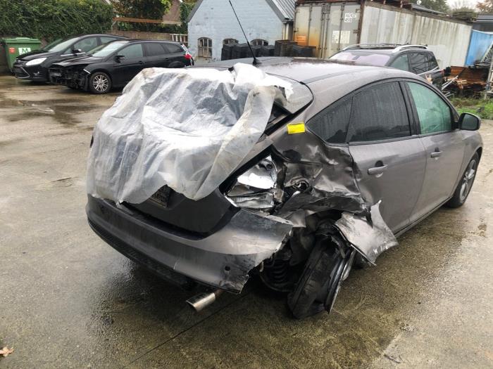 Ford Focus 3 1.6 EcoBoost 16V Sloopvoertuig (2014, LUNAR SKY)