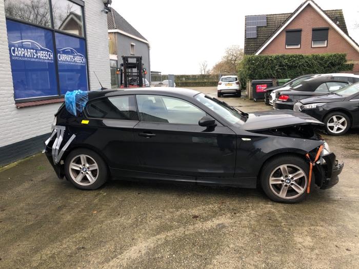 BMW 1 serie 118i 16V Sloopvoertuig (2009, Zwart)
