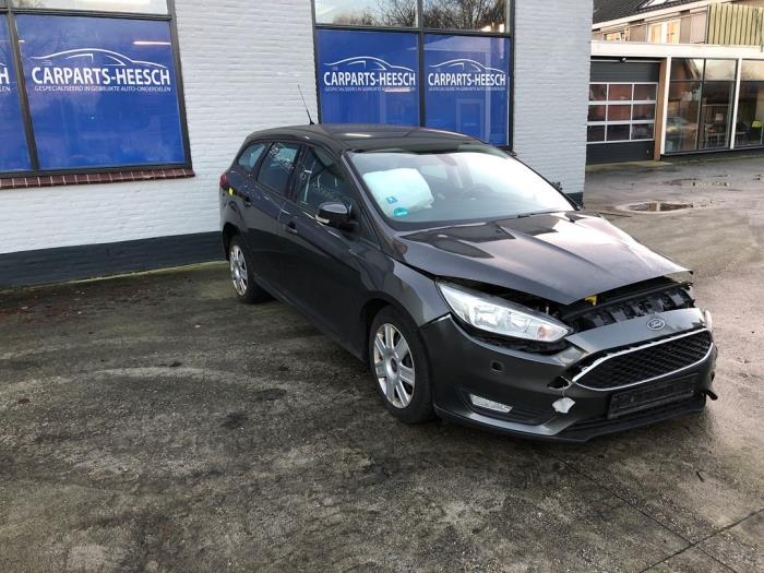 Ford Focus 3 Wagon 1.0 Ti-VCT EcoBoost 12V 125 Sloopvoertuig (2015, MAGNETIC)