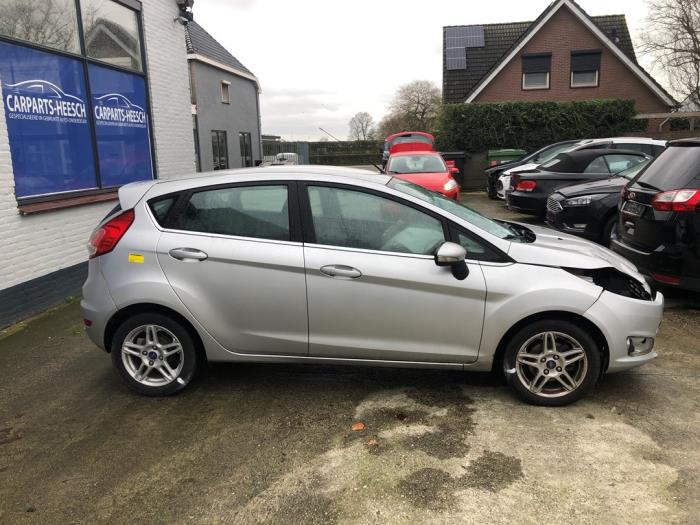 Ford Fiesta 6 1.0 EcoBoost 12V 100 Sloopvoertuig (2013, Zilvergrijs, Moondust)