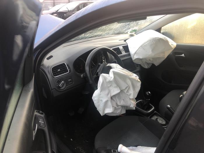 Volkswagen Polo V 1.0 TSI 12V BlueMotion Sloopvoertuig (2016, Blauw)