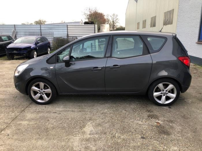 Opel Meriva 1.4 Turbo 16V ecoFLEX Sloopvoertuig (2010, Grijs)