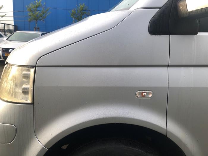 Volkswagen Transporter T5 2.5 TDi Sloopvoertuig (2004, Zilver)