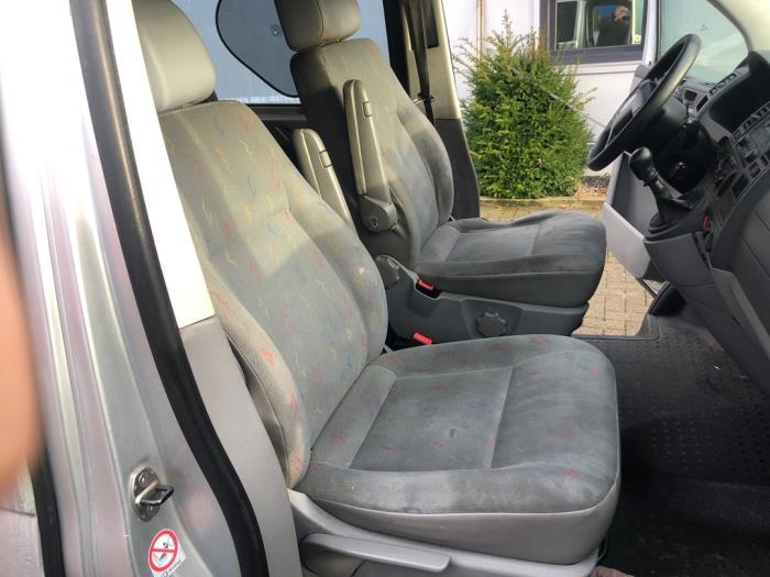 Volkswagen Transporter T5 2.5 TDi Sloopvoertuig (2004, Zilver)