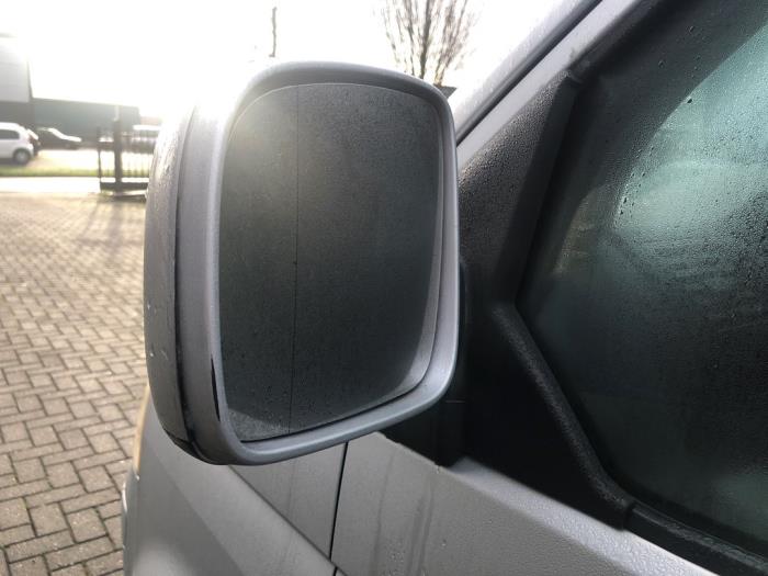 Volkswagen Transporter T5 2.5 TDi Sloopvoertuig (2004, Zilver)