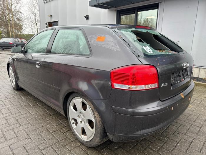 Audi A3 2.0 16V FSI Sloopvoertuig (2003, Grijs)