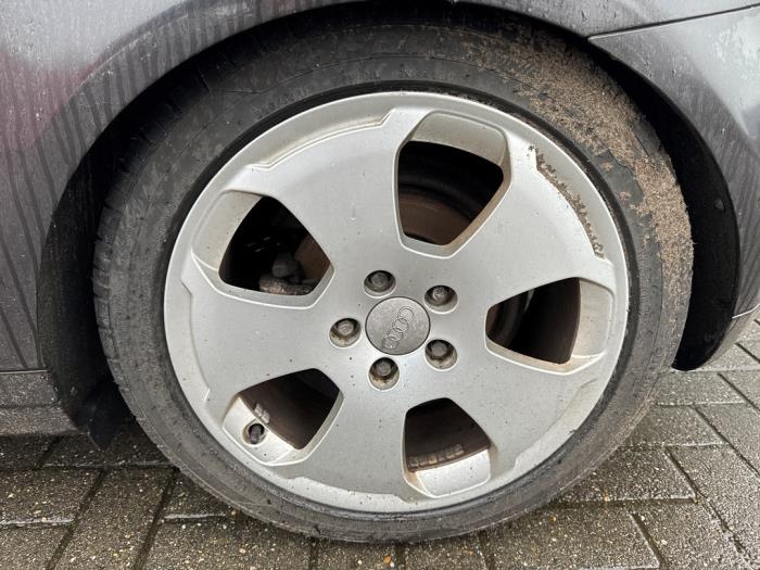 Audi A3 2.0 16V FSI Sloopvoertuig (2003, Grijs)