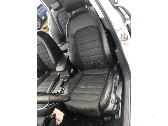 Volkswagen Golf VII 1.4 TSI 16V Sloopvoertuig (2016, Zilvergrijs)