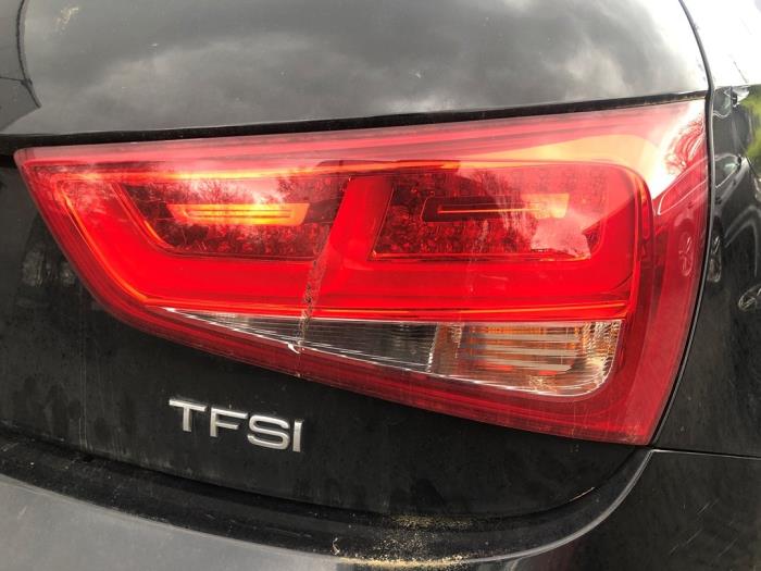 Audi A1 1.4 TFSI 16V 122 Sloopvoertuig (2010, Zwart)