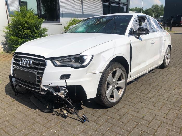 Audi A3 Limousine 1.4 TFSI ACT 16V Sloopvoertuig (2014, Wit)