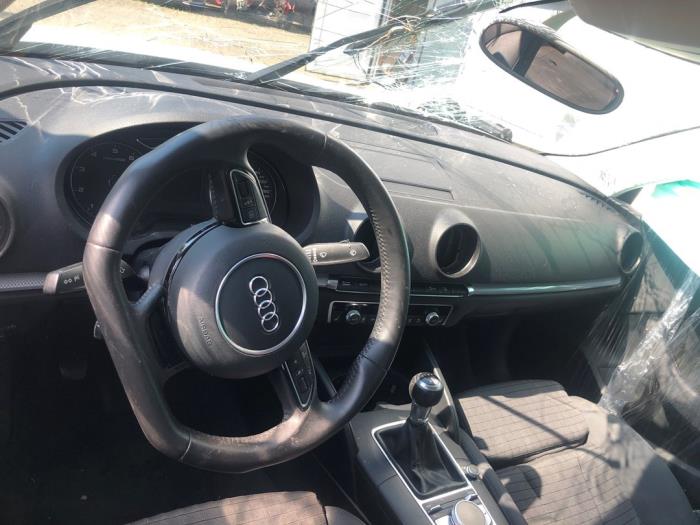 Audi A3 Limousine 1.4 TFSI ACT 16V Sloopvoertuig (2014, Wit)